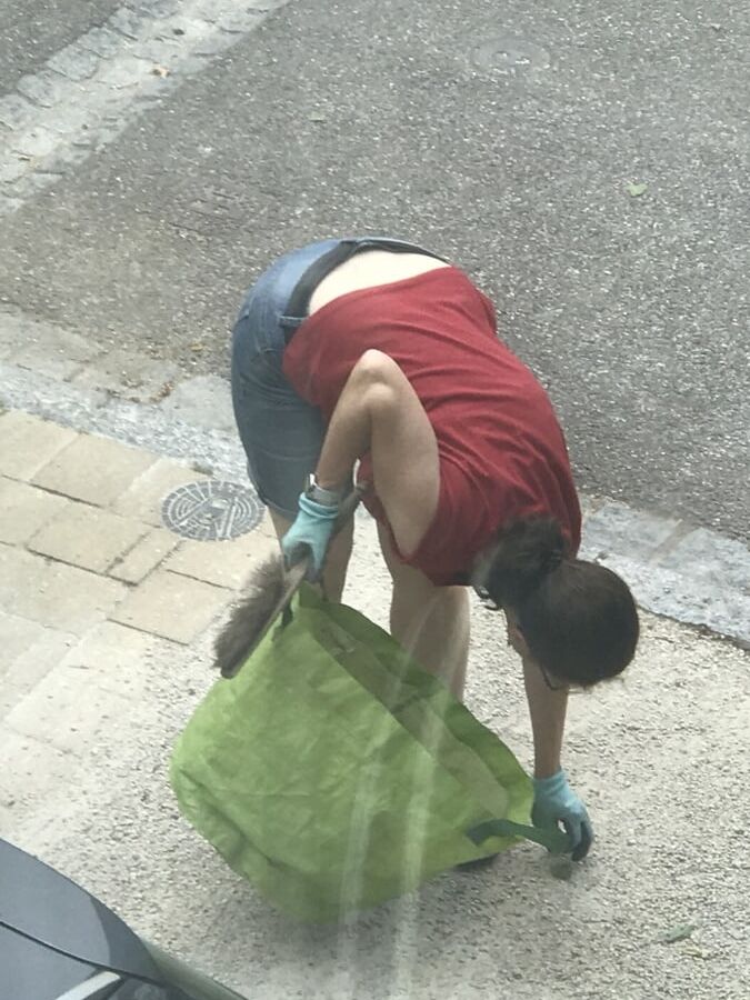 Devote Nachbarin Teil