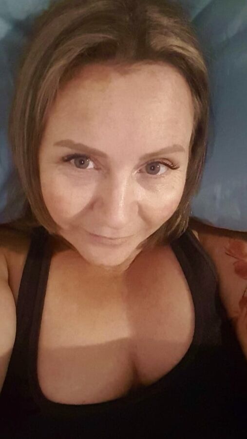 Big Tit Amateur (Jo E Cups)