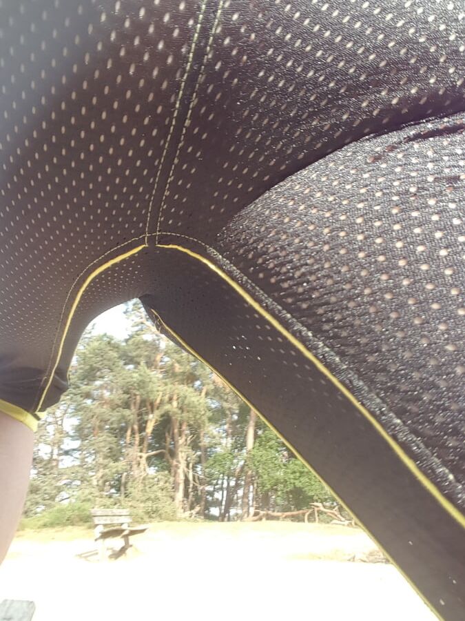 Black mesh hose