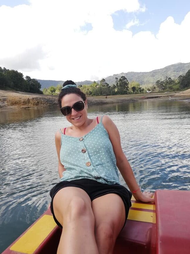 Hot milf Margarida - comment and rate - sexy legs