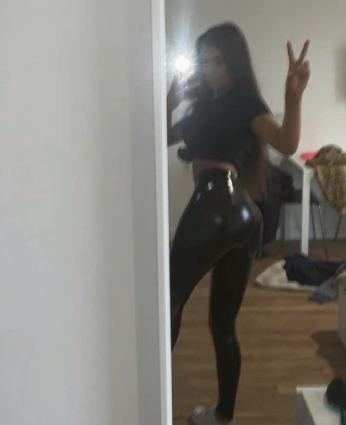 Wank Bank Babes