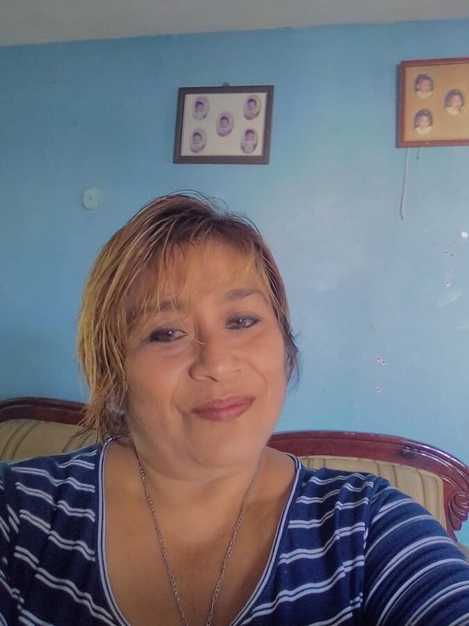 Argelia Madura Tosca y Tetona - Mexican Mature mom