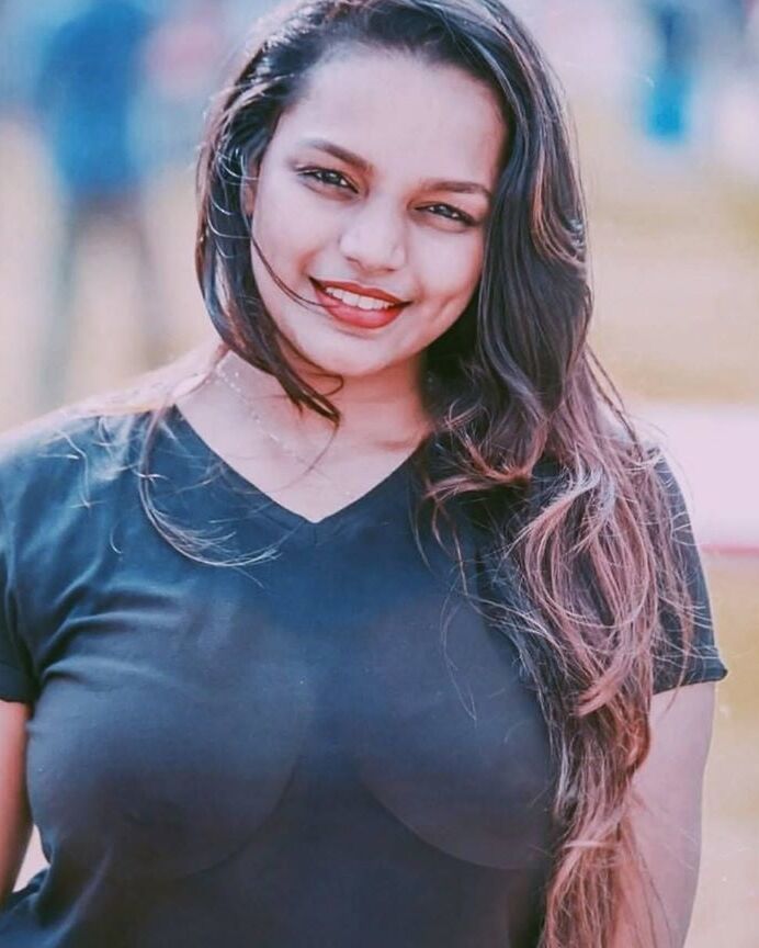 new sri lankan HOT