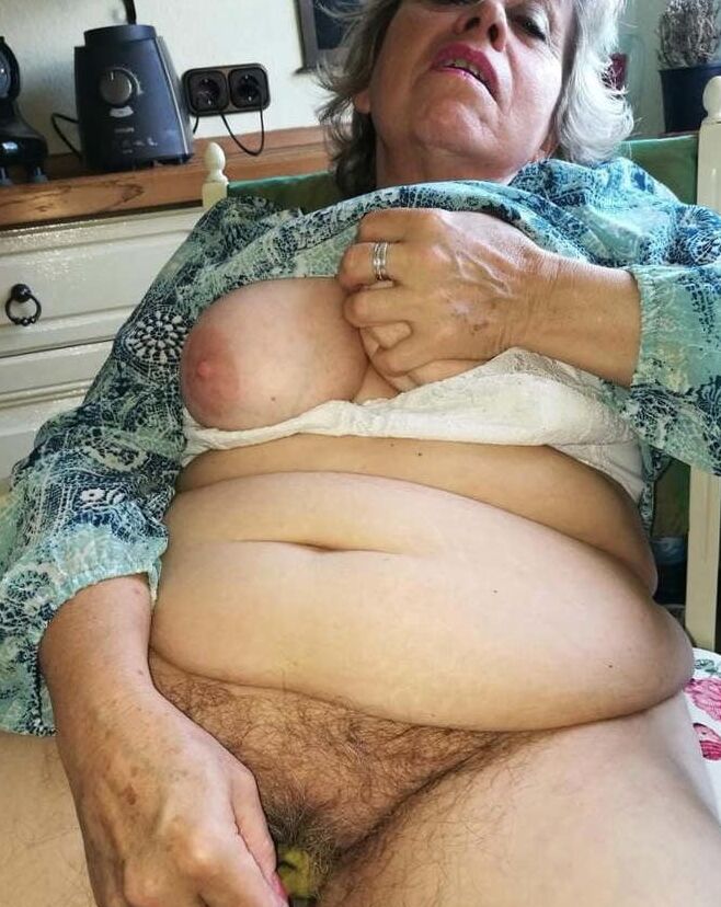 Wanna stay at Granny&;s house tonight?