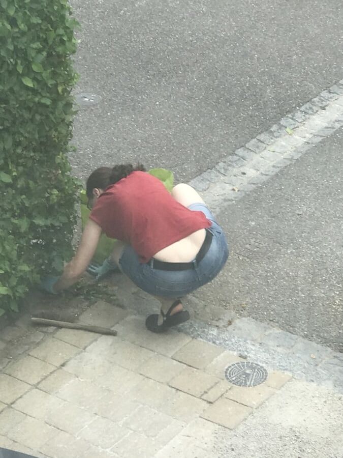 Devote Nachbarin Teil