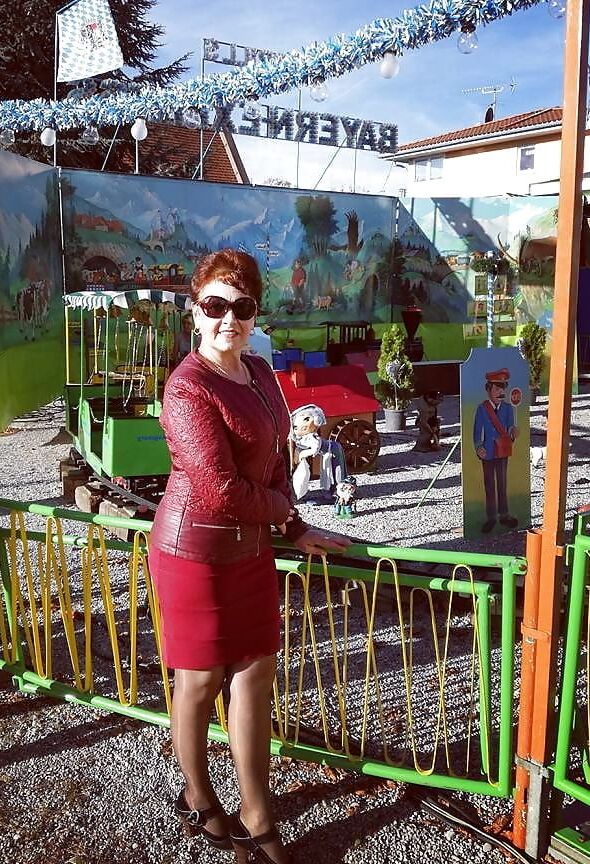 mature women in pantyhose