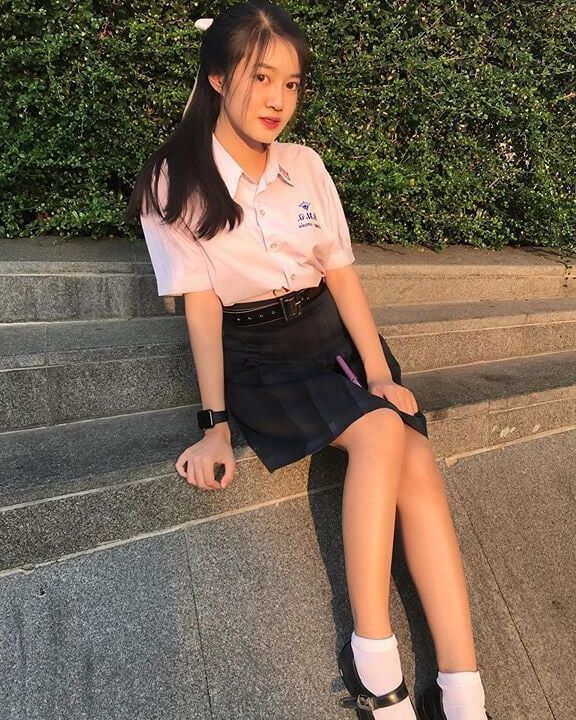 Thai uni girls