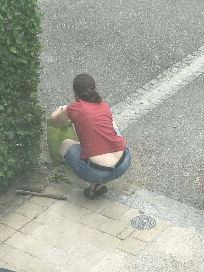 Devote Nachbarin Teil