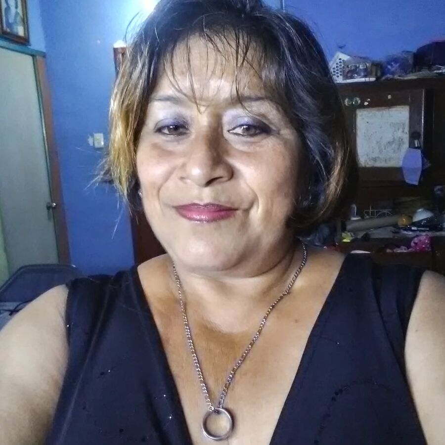 Argelia Madura Tosca y Tetona - Mexican Mature mom