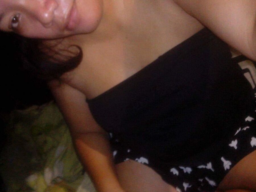 My fb gf from Philippine show me boobs and pussy