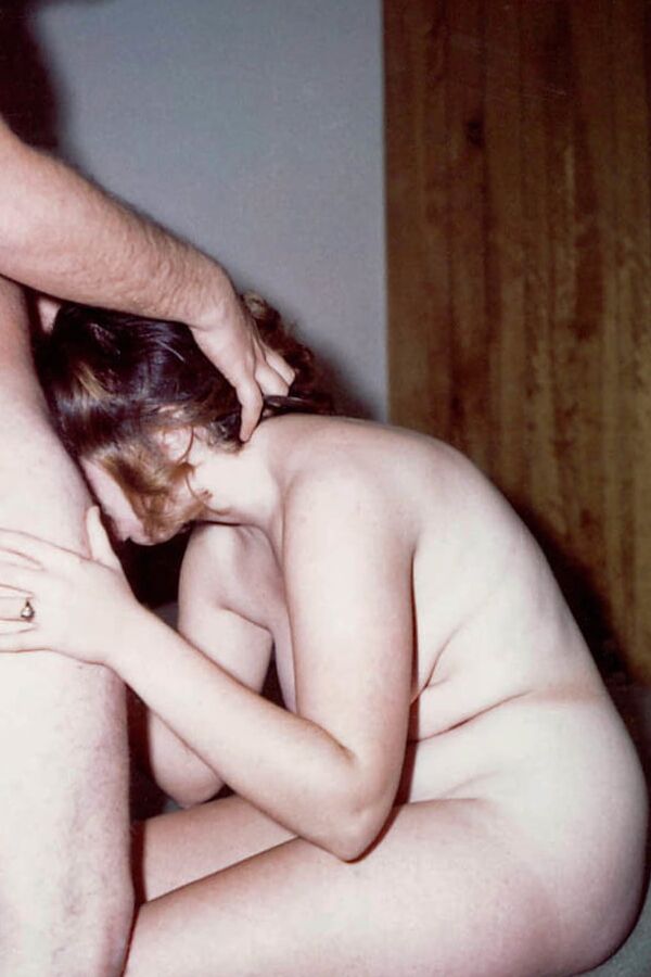 Women Need Exposure - Retro Sluts Mix