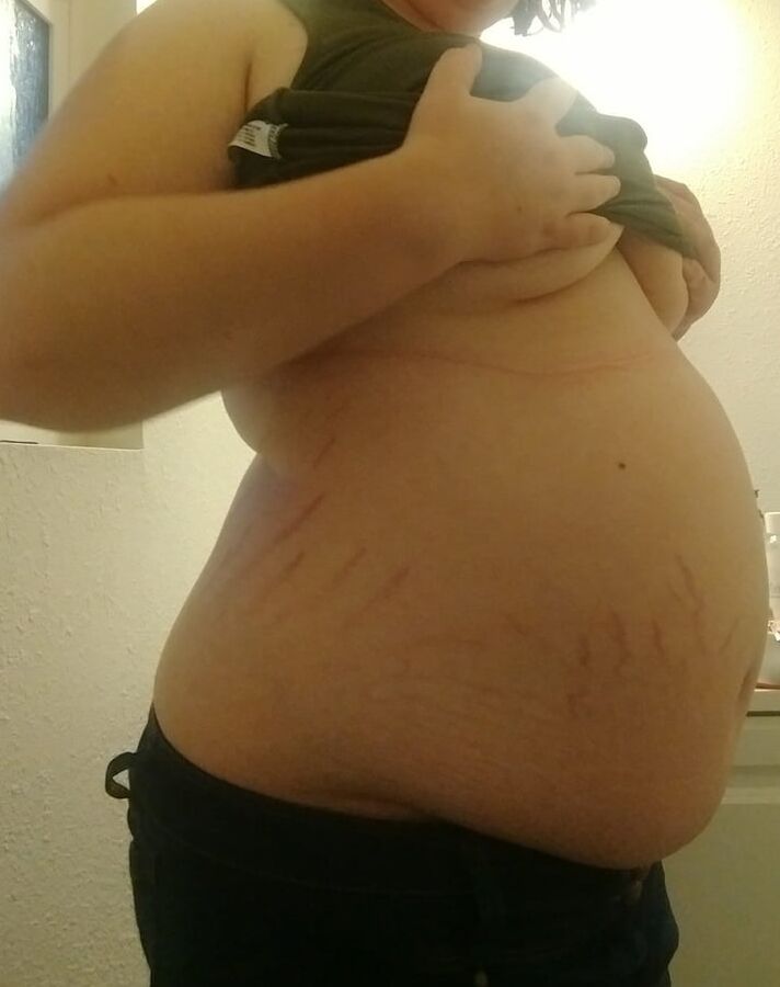 random FAT GIRLS that make me hard