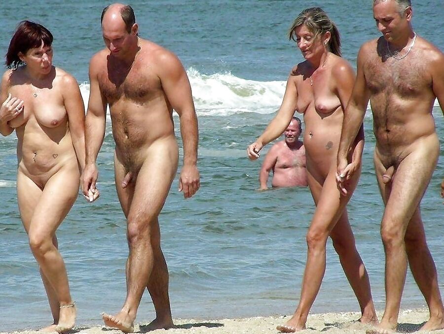DELICIOUS NUDIST .