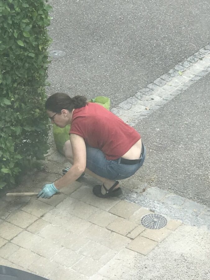 Devote Nachbarin Teil