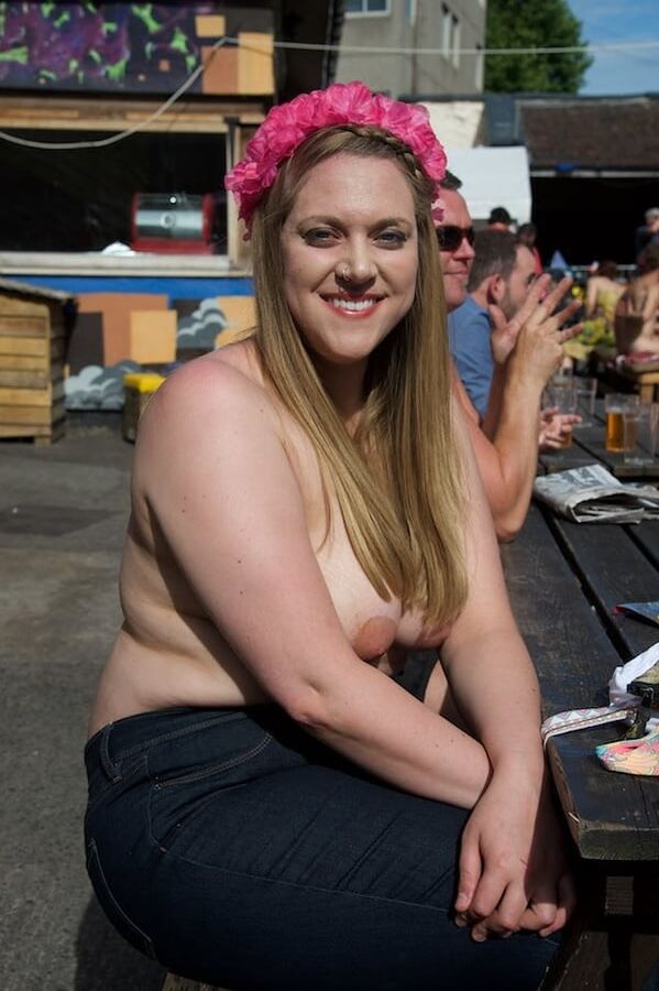 UK WNBR robot tattoo rider