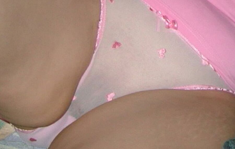 My wife open her legs