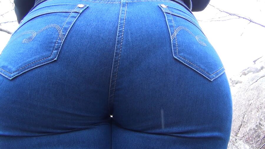 outstanding Spanish PAWG from GLUTEUS DIVINUS