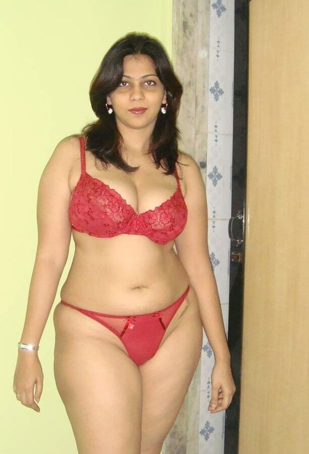 Amateur Indian big butt