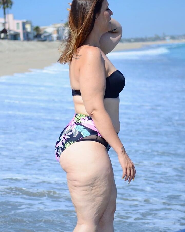 Jules M (confidentlyjules on insta)