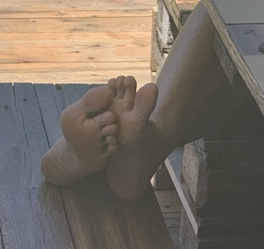 Summer feet