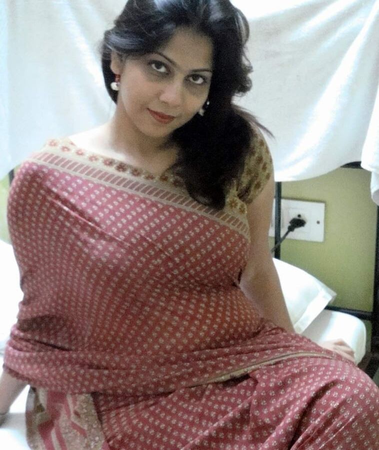 Amateur Indian big butt
