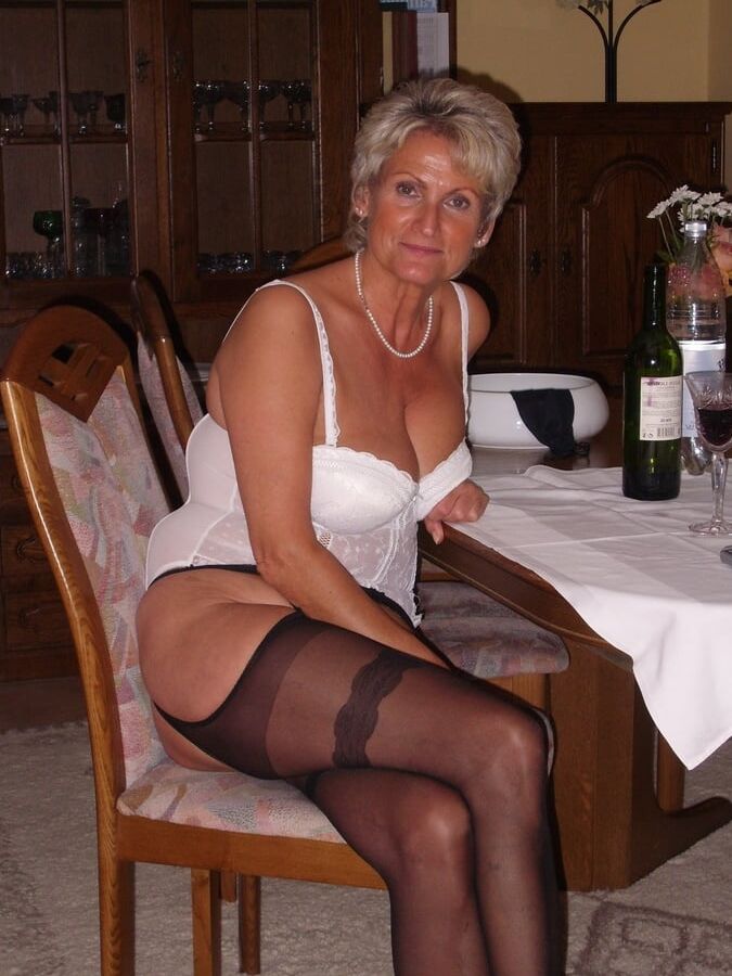 Older and hot (Dressed to kill)