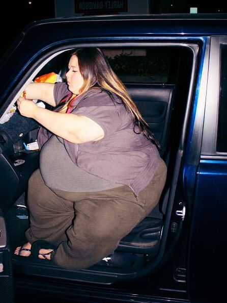 Fat Bodies In Tight Spaces - SSBBW Stuck