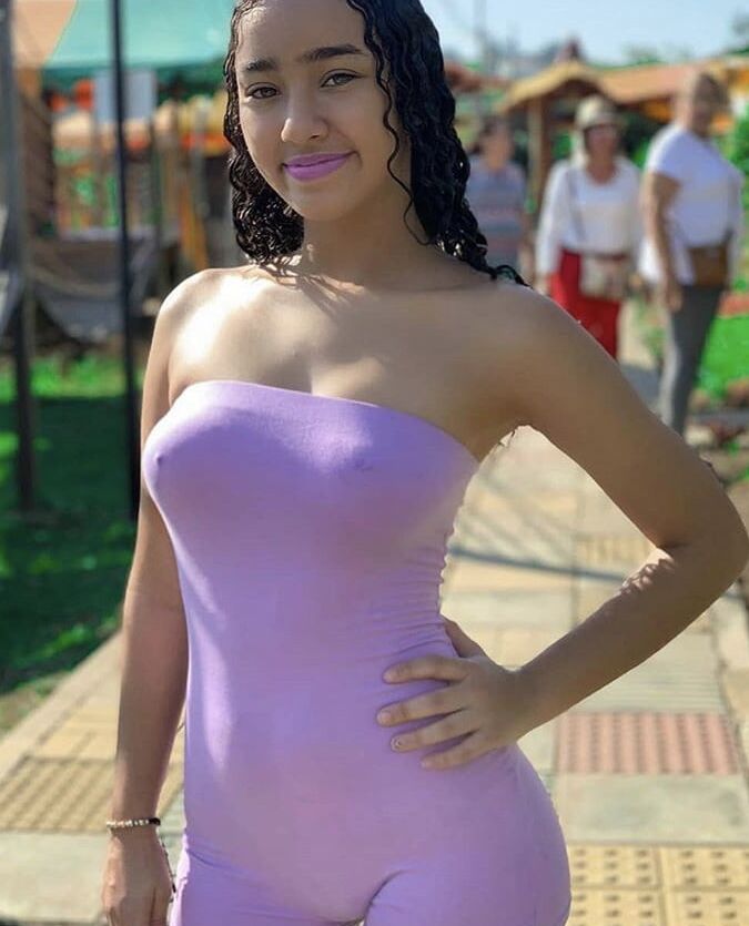 Insta No Bra needed