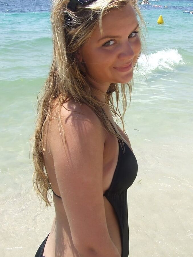 Sexy Beach Babe Malin