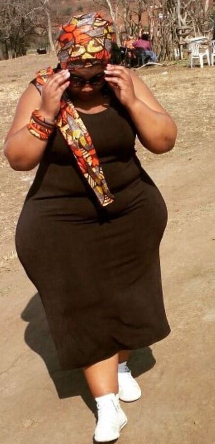 Huge booty mega hip african ssbbw pear lana