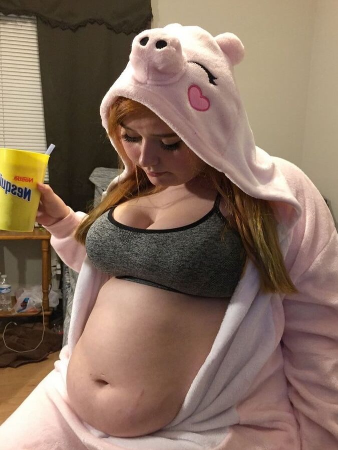 random FAT GIRLS that make me hard
