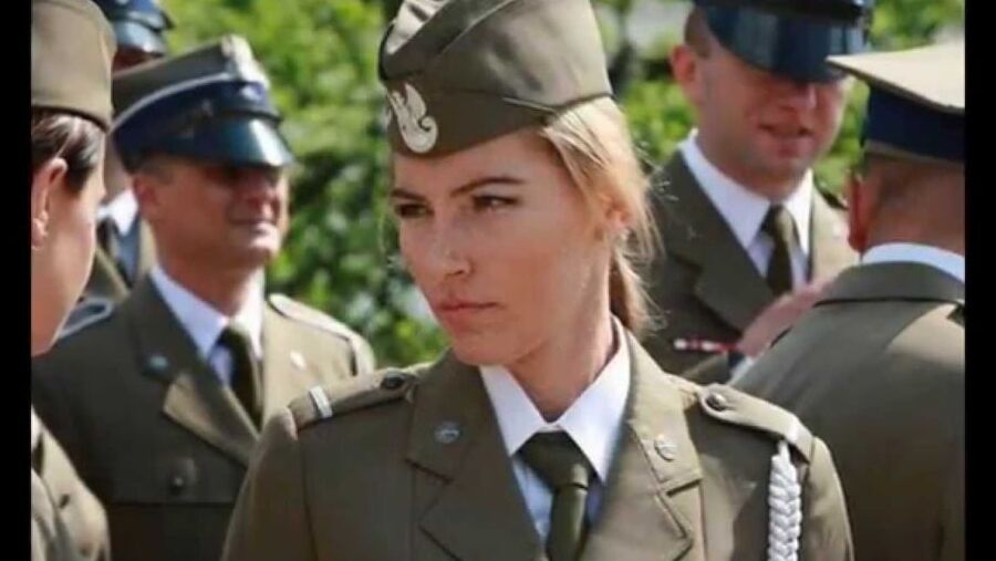 Polish women in uniform