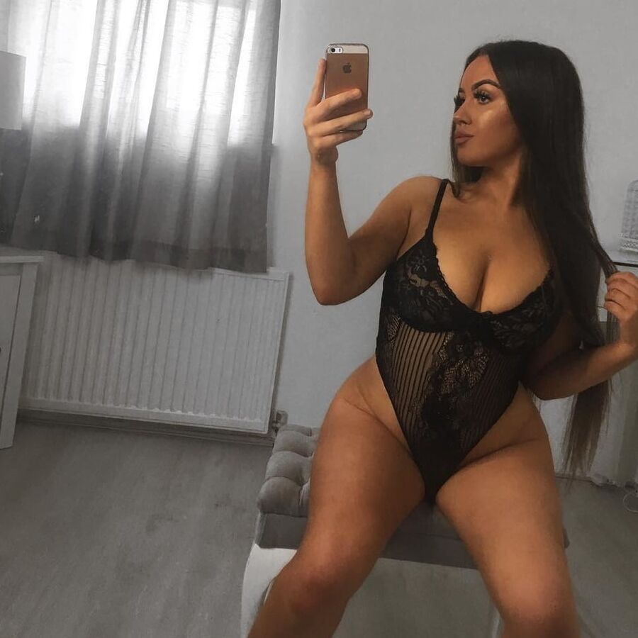 Sexy babe