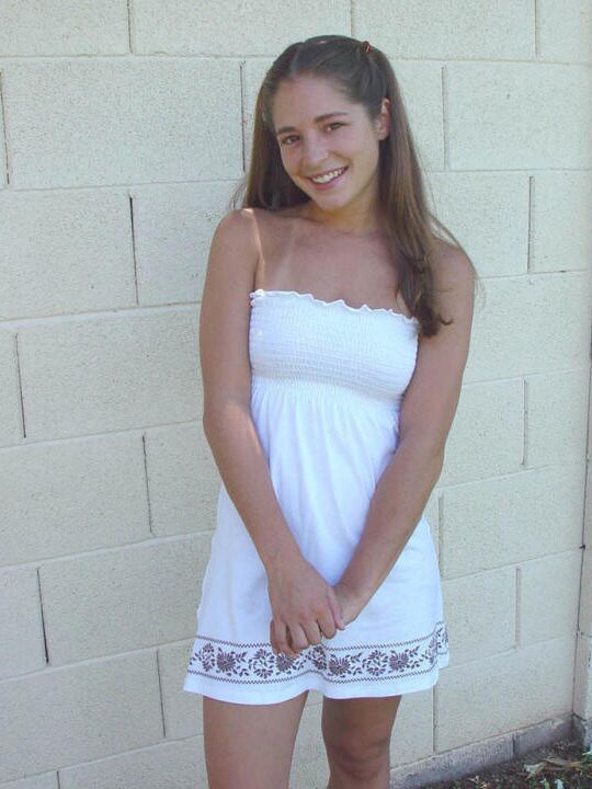 Daisy Stone - Pizzazz In Her Teen Azz