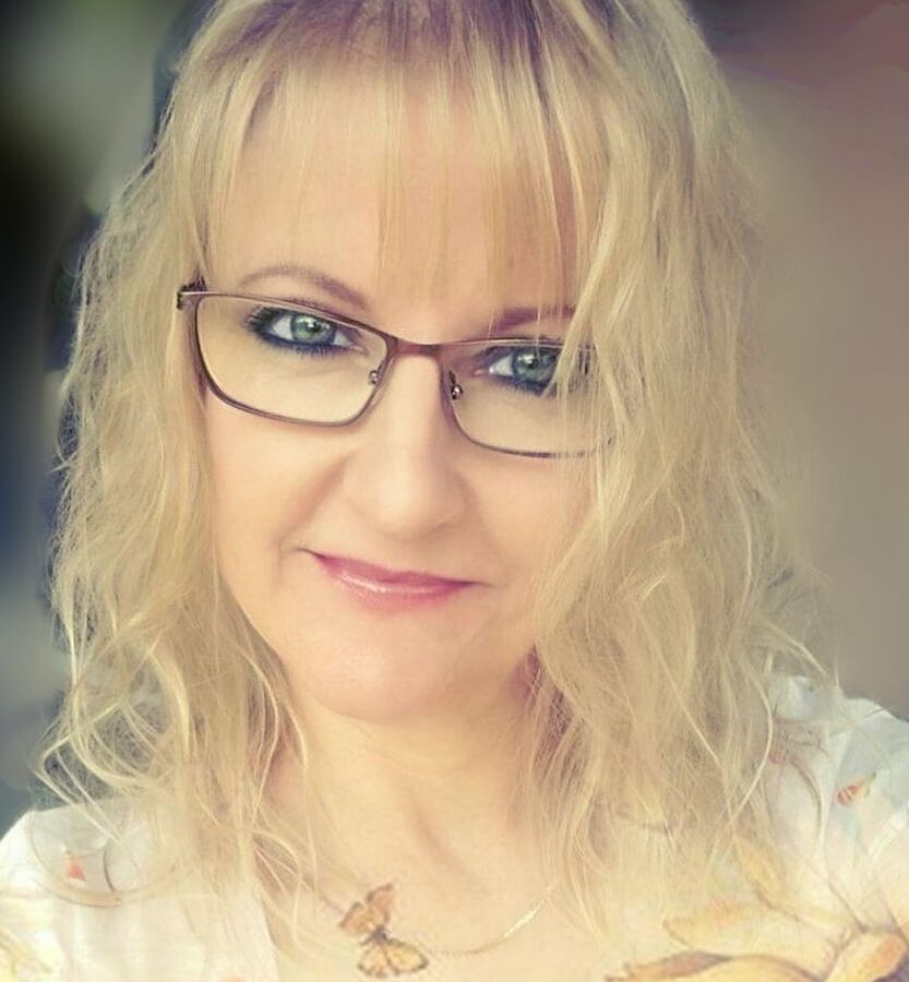 akapetwife from xhamster