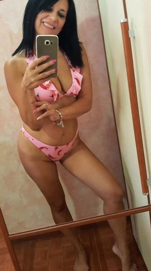 My hot aunt Gina is such a horny mature