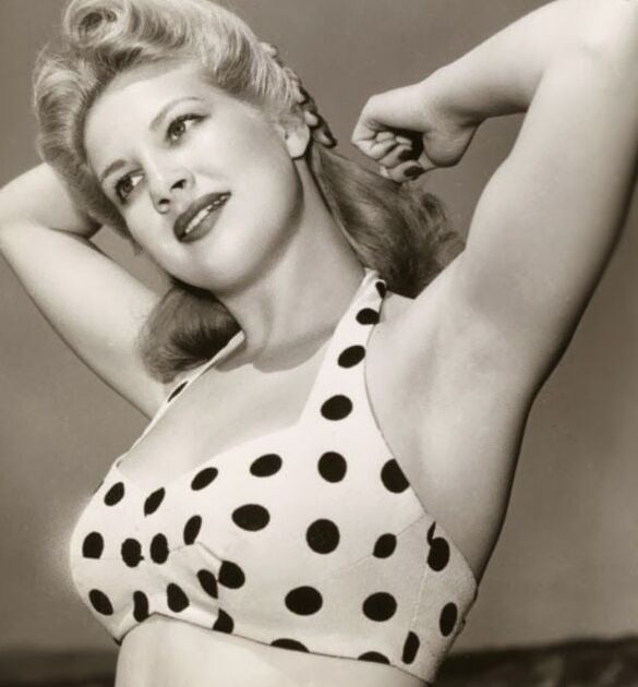 Chili Williams, vintage model