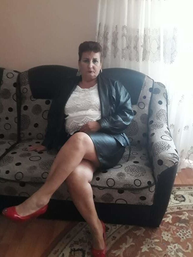 Romanian Milf