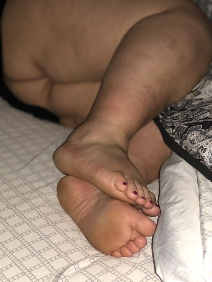 Wifeys beautiful ass and soles pt