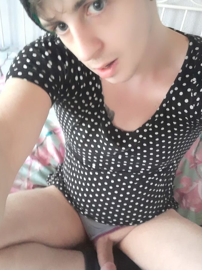 Some quick pictures while my girlfriend is gone