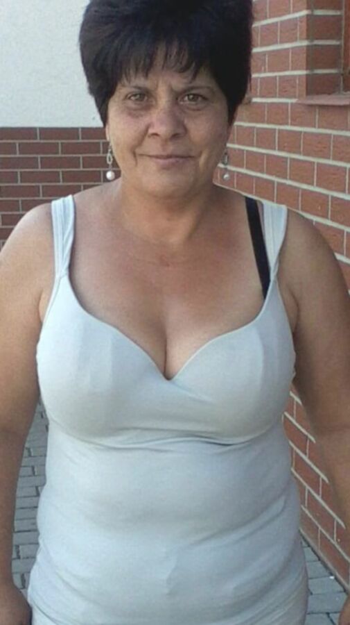 Beata Horvath ... Faceb