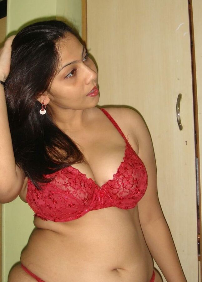 Amateur Indian big butt