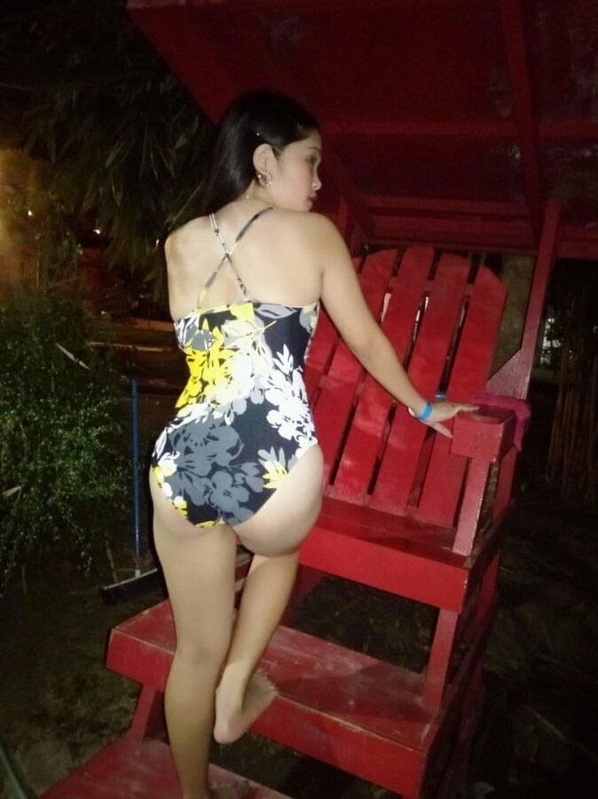 Filipina cherry where I met in manila gave me snaps