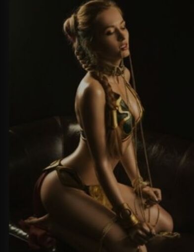 SLAVE LEIA A DAY