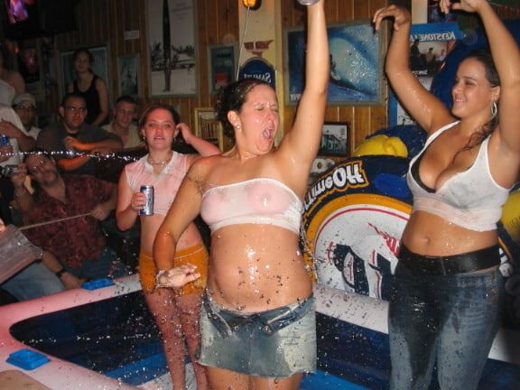 which one of thes flashing hotties you like?