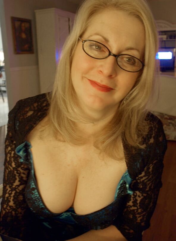Exposed Mature Webslut Claire