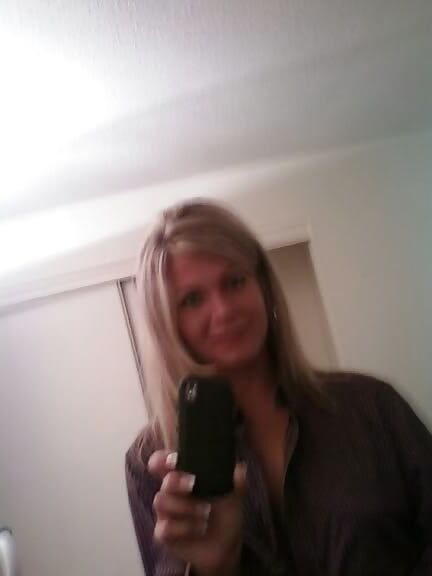 hot blonde poser