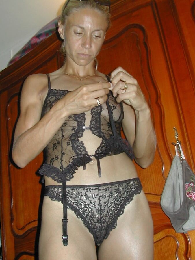 Milf sportive offre sa bouche et sa chatte