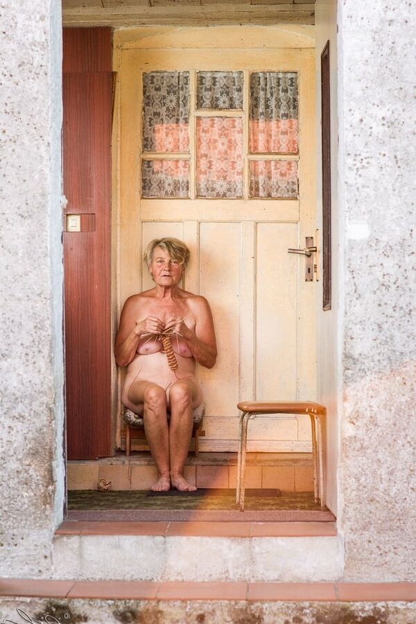 Art with matures and grannies