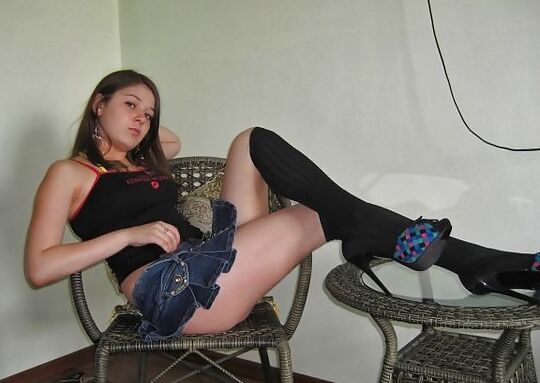 Hot Elle
